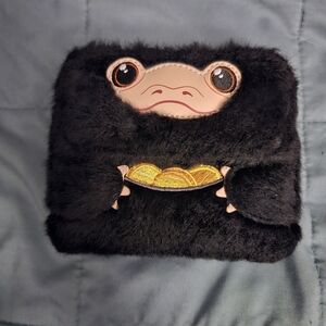 Niffler loungefly wallet